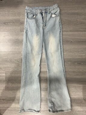 Light Wash Women's Flared Jeans